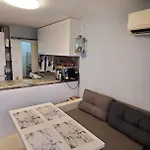 Villa Deluxe Center Independent House -5 Min By Walk From #house With Garden's Tent ,2 Bedrooms And Living With Equiped Kitchen&comfort Included