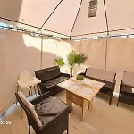Deluxe Center Independent House -5 Min By Walk From #house With Garden's Tent ,2 Bedrooms And Living With Equiped Kitchen&comfort Included Villa
