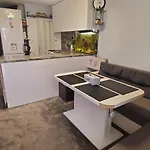 Villa Deluxe Center Independent House -5 Min By Walk From #house With Garden's Tent ,2 Bedrooms And Living With Equiped Kitchen&comfort Included Burgas