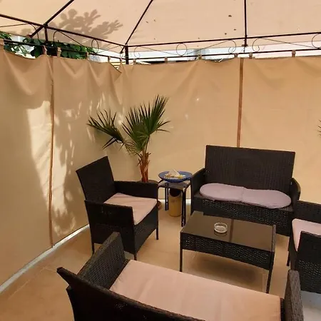 Villa Deluxe Top Center Independent House -5 Min By Walk From Beach #House With Garden'S Tent ,2 Bedrooms And Living Room With Equiped Kitchen&Comfort Included#Promenade 5 Min By Walk Burgaz
