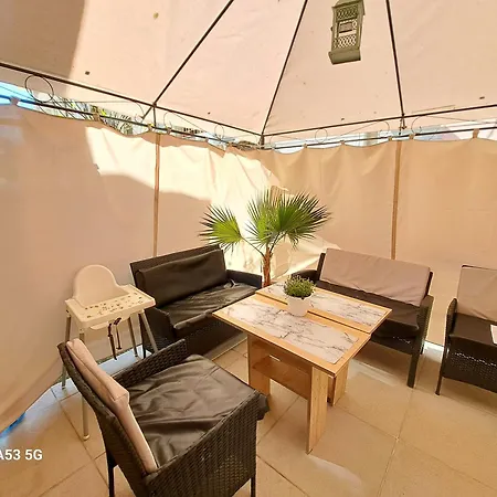 2 Bedroom House In Downtown With Garden Next To The Beach,sea Garden 5 Min By Walk * Burgaz