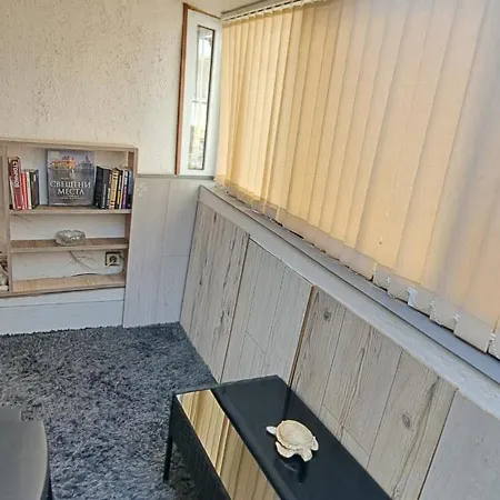2 Bedroom House In Downtown With Garden Next To The Beach,sea Garden 5 Min By Walk