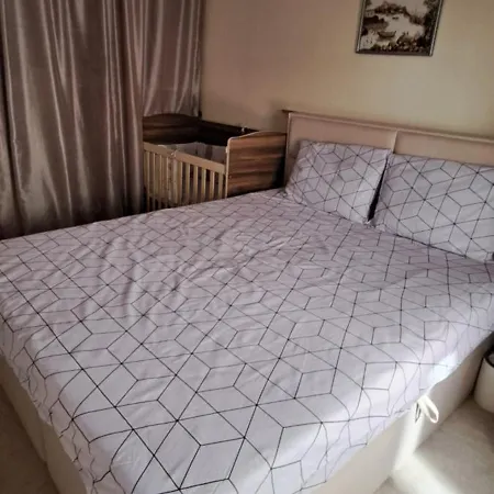 2 Bedroom House In Downtown With Garden Next To The Beach,sea Garden 5 Min By Walk 빌라 부르가스